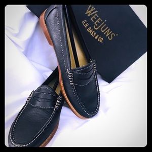 WeeJuns Women’s Shoes Brand New!